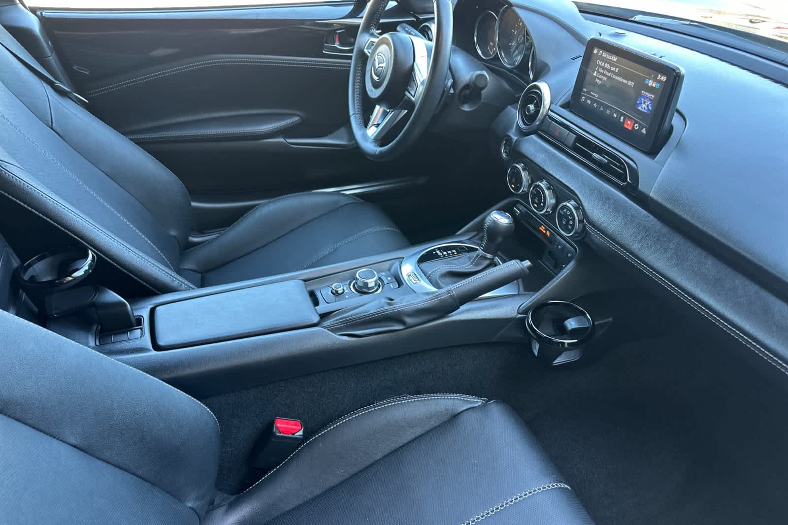 Thumbnail: 2023 Mazda MX-5 Miata - 13