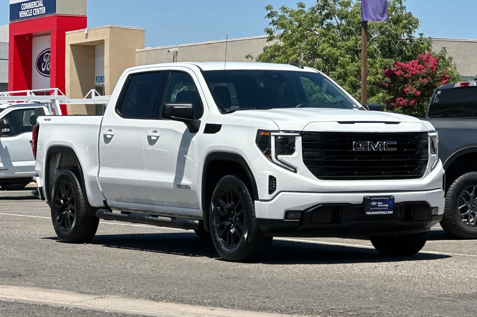 Thumbnail: 2023 GMC Sierra 1500 - 9