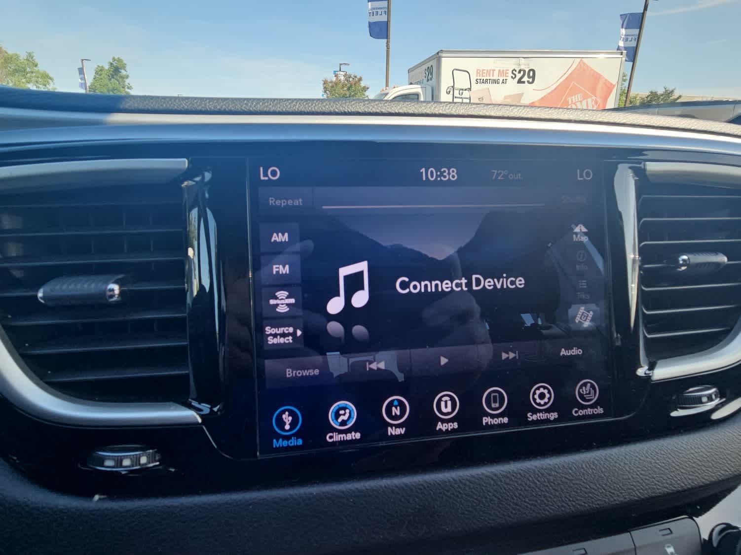 Thumbnail: 2020 Chrysler Pacifica - 17