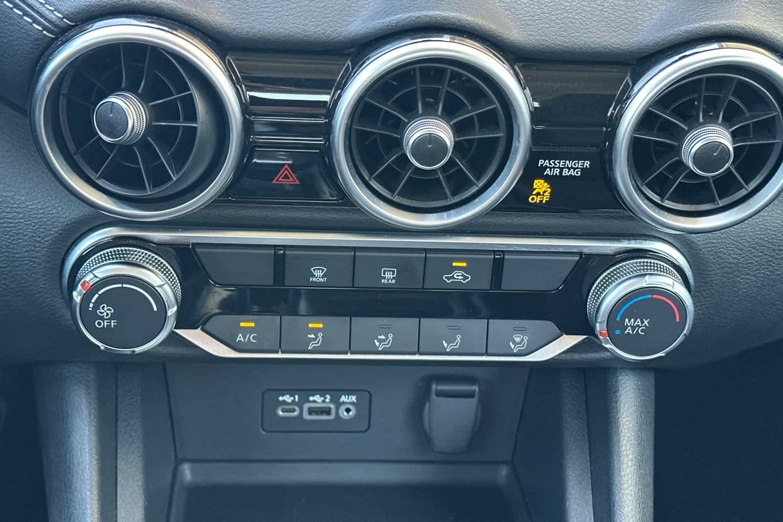 2023 Nissan Sentra SV 20