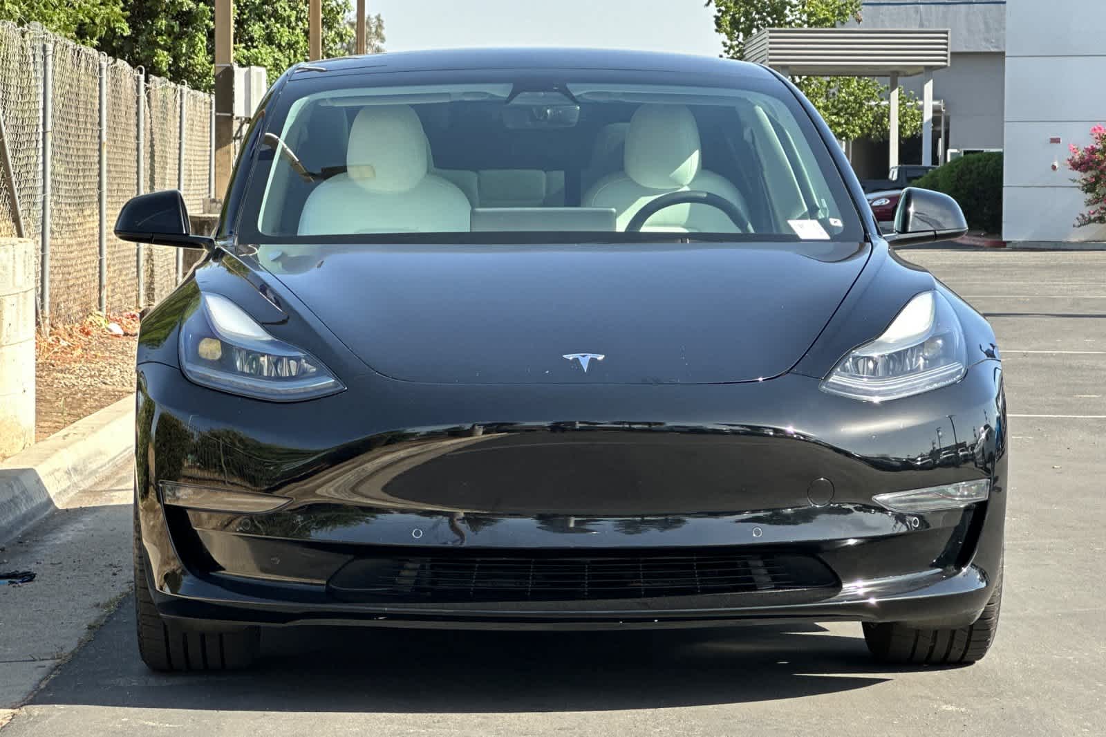 Thumbnail: 2022 Tesla Model 3 - 10