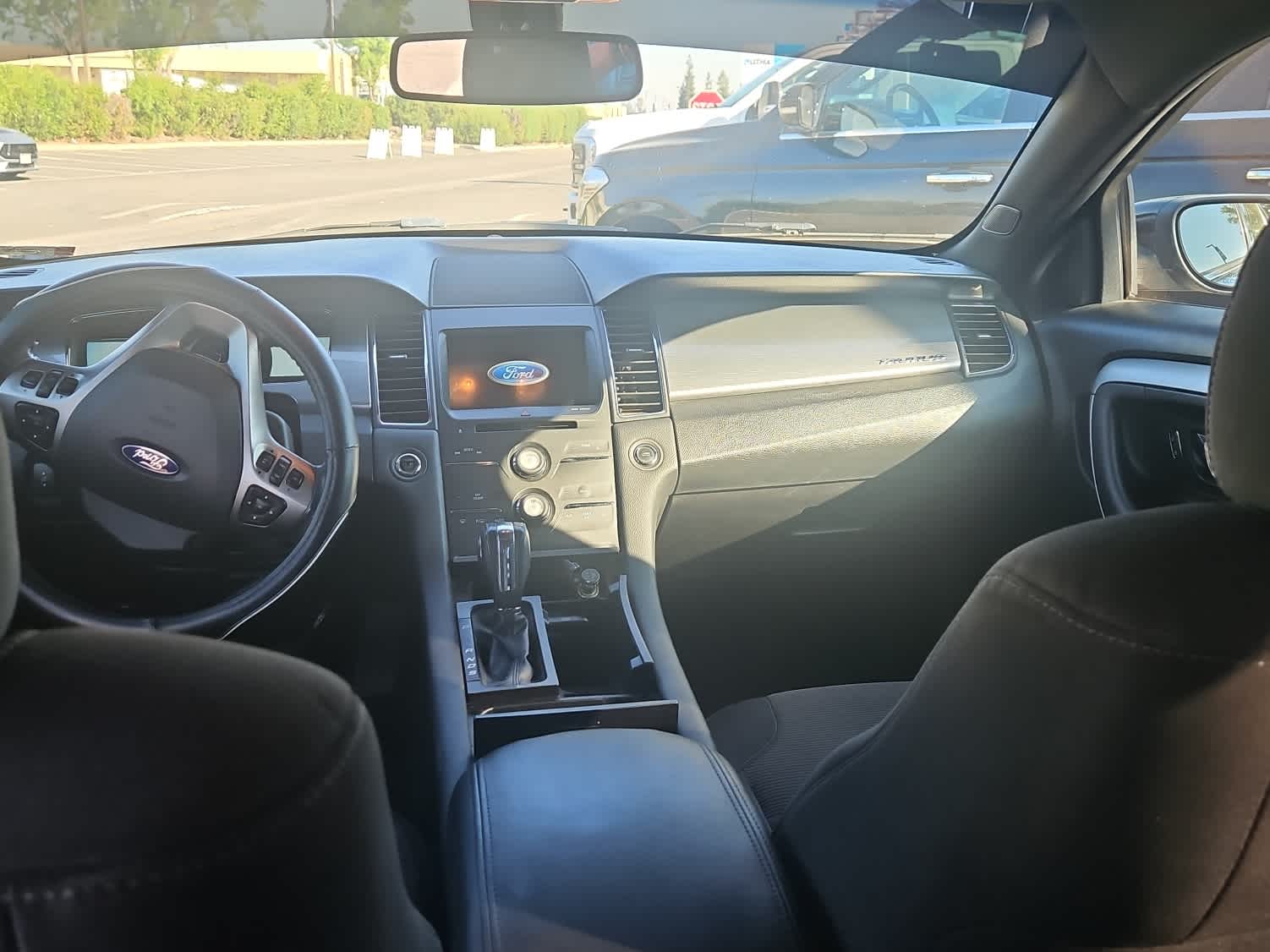 Thumbnail: 2016 Ford Taurus - 10