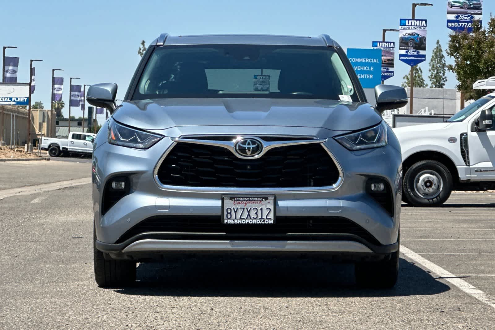 Thumbnail: 2022 Toyota Highlander - 9