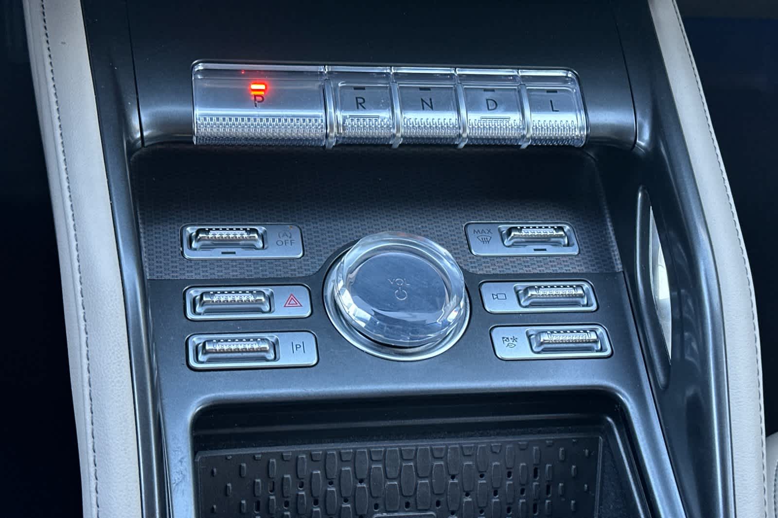 Thumbnail: 2025 Lincoln Nautilus - 20