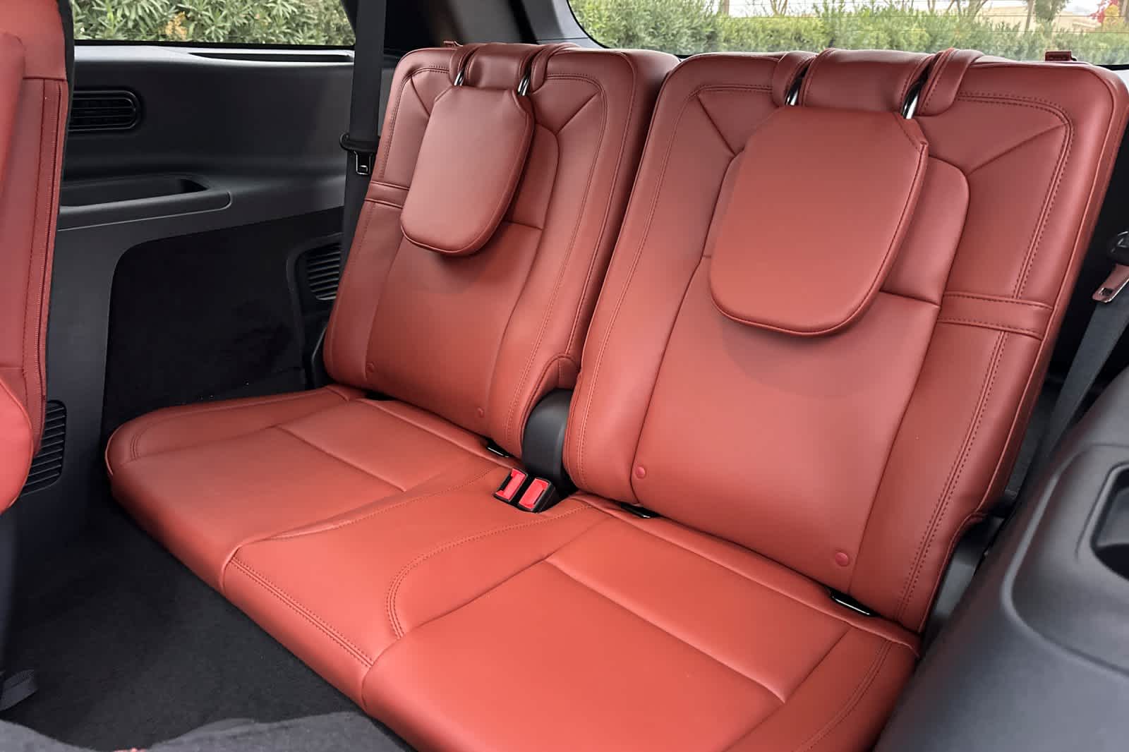 Thumbnail: 2026 Lincoln Aviator - 16