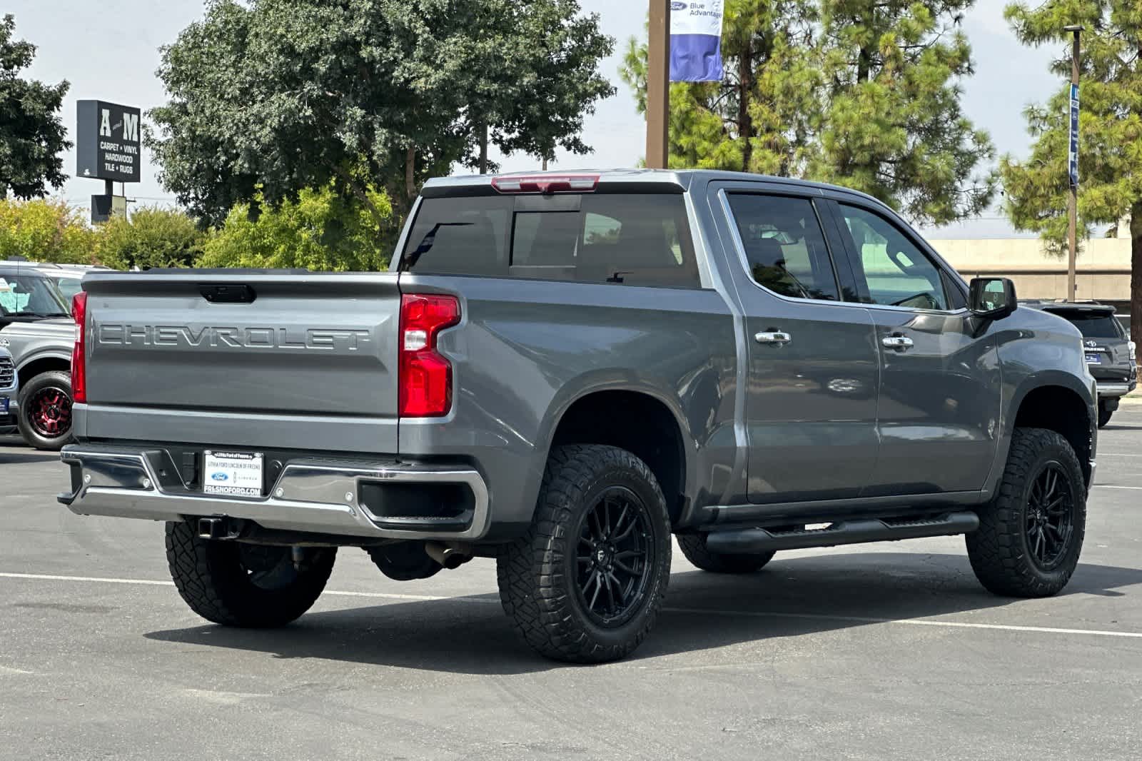 Thumbnail: 2020 Chevrolet Silverado 1500 - 2