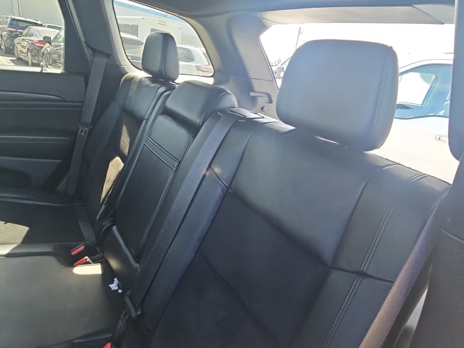 Thumbnail: 2022 Jeep Grand Cherokee - 12