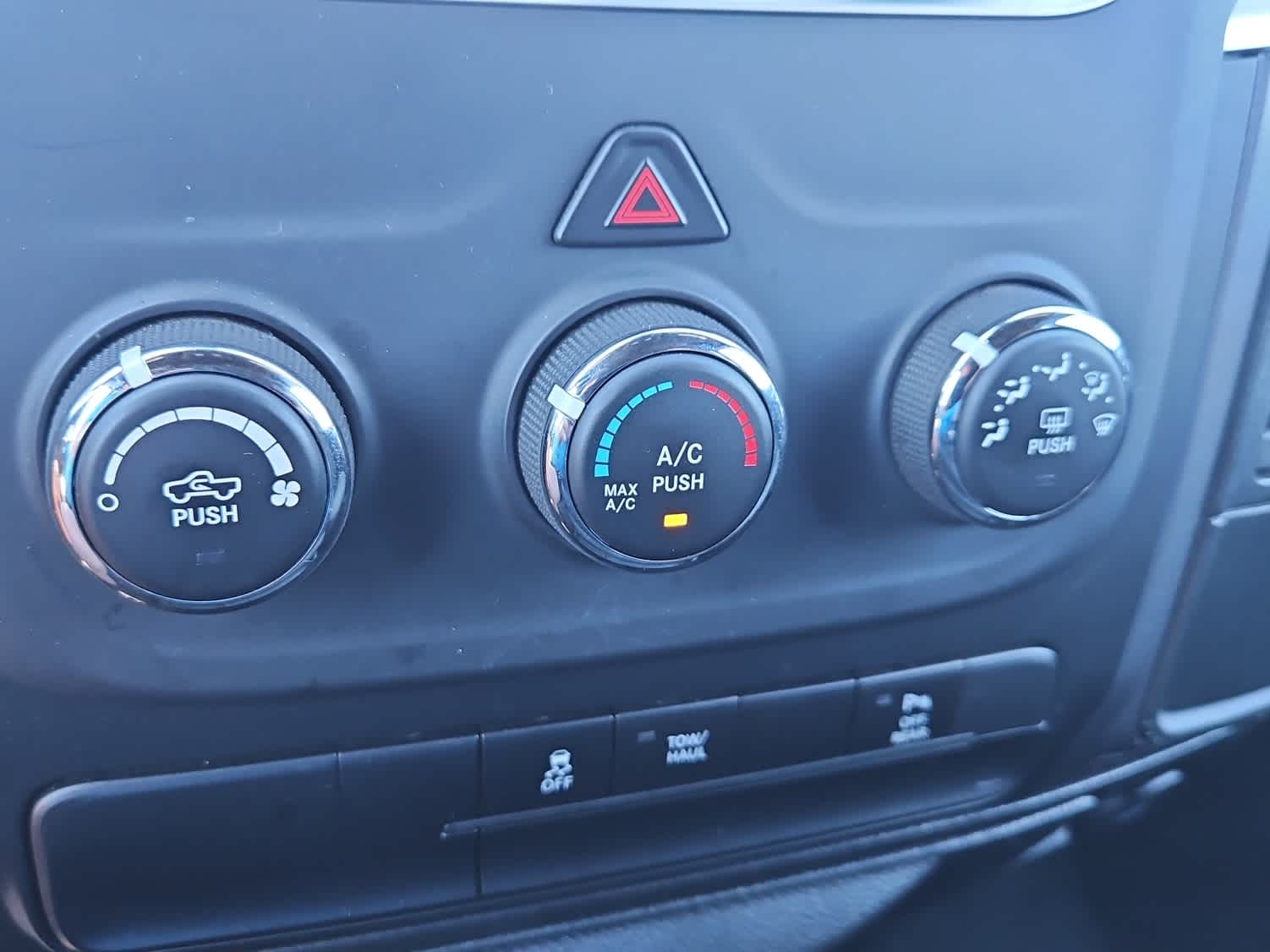 Thumbnail: 2024 RAM 1500 Classic - 17