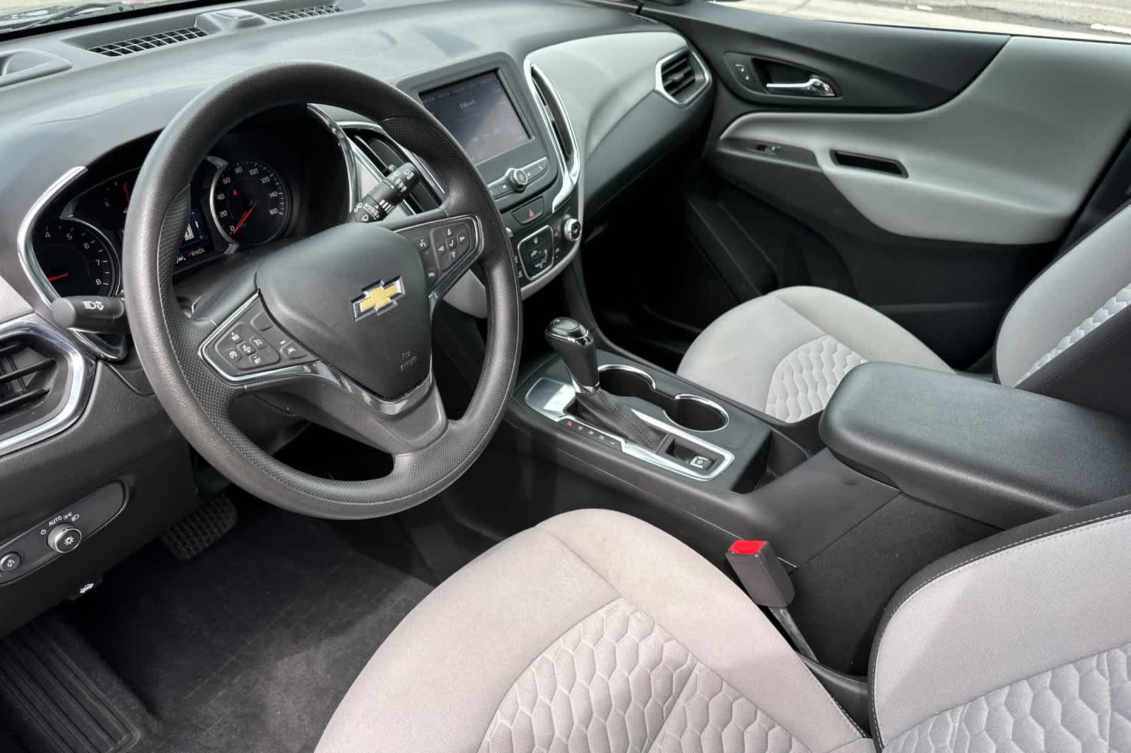 Thumbnail: 2021 Chevrolet Equinox - 10