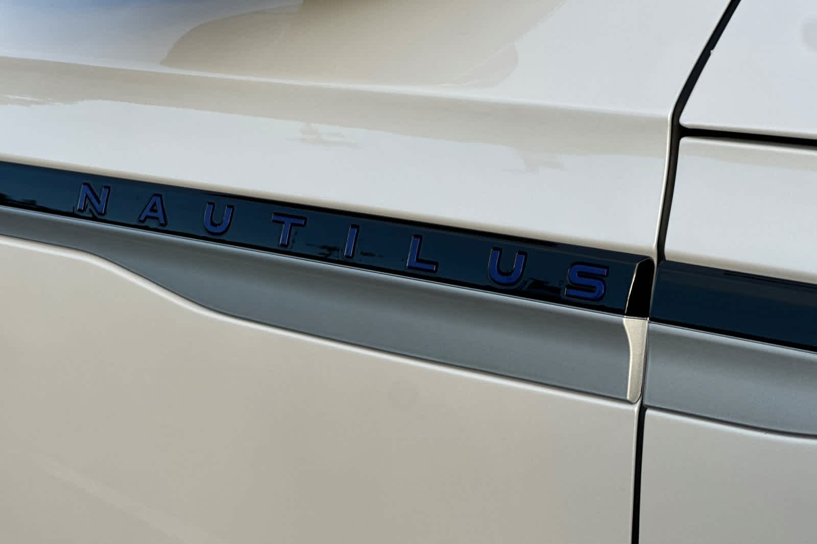 Thumbnail: 2026 Lincoln Nautilus - 28