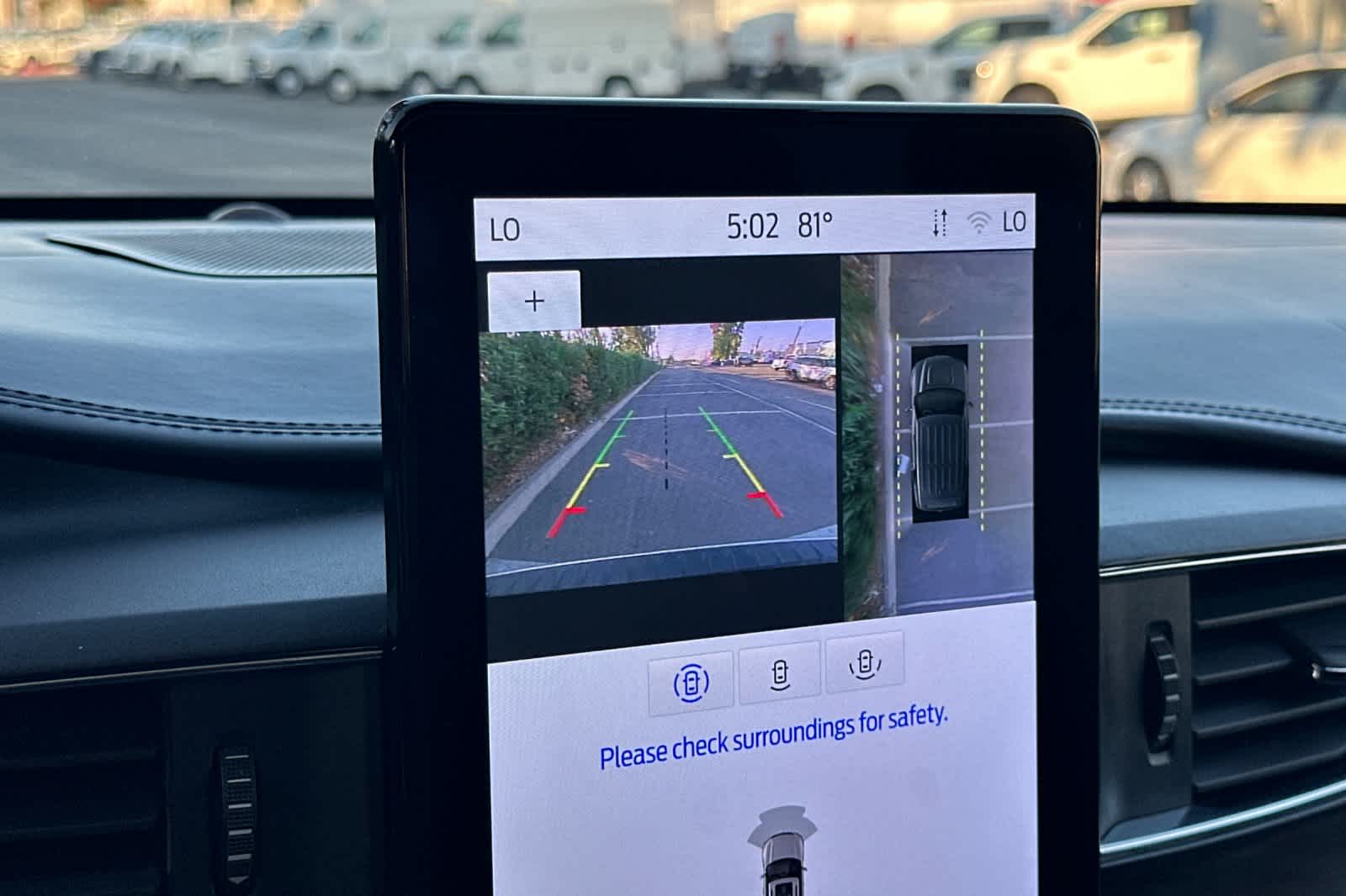 Thumbnail: 2023 Ford Explorer - 22