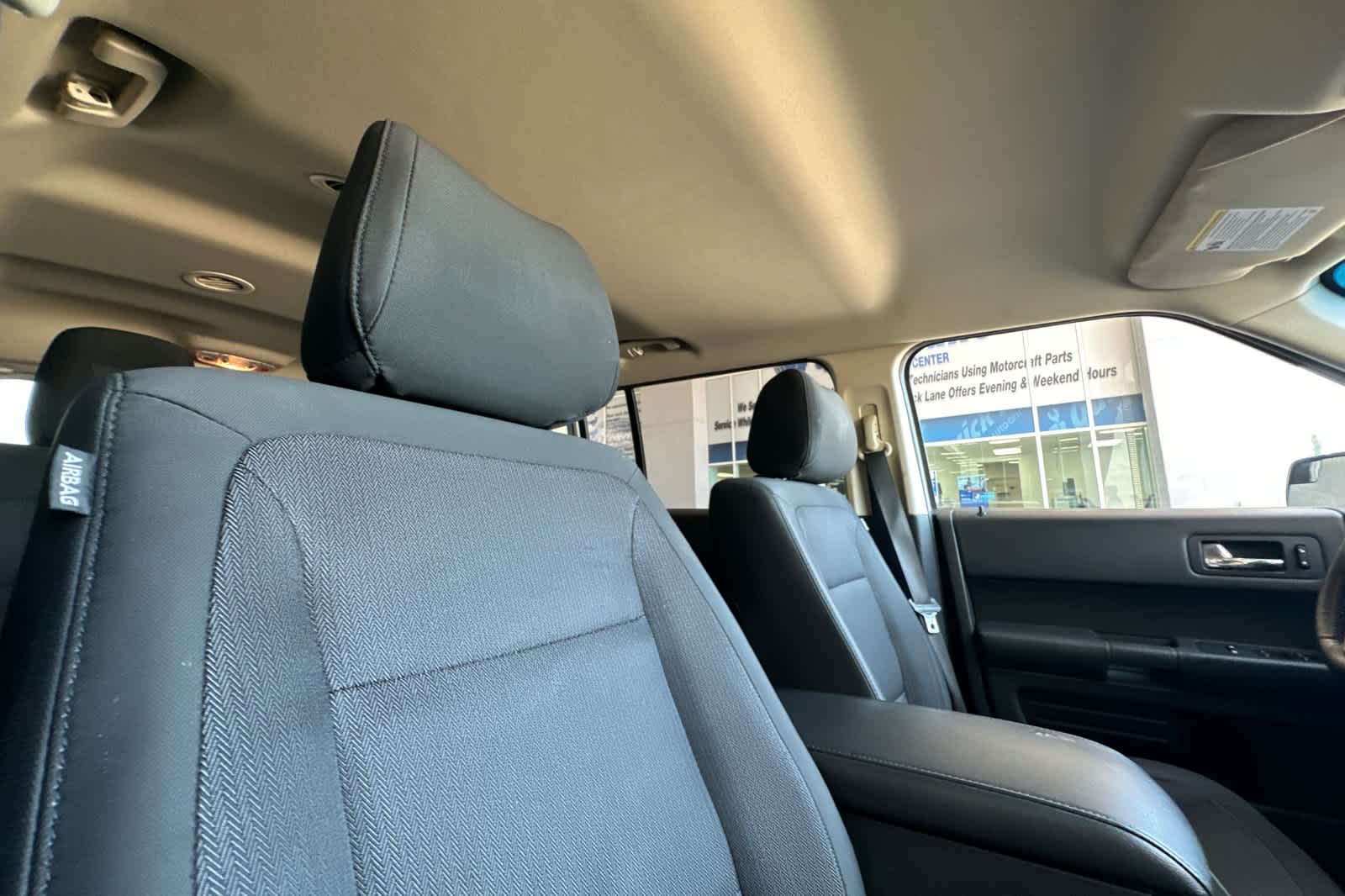 2014 Ford Flex SE 17