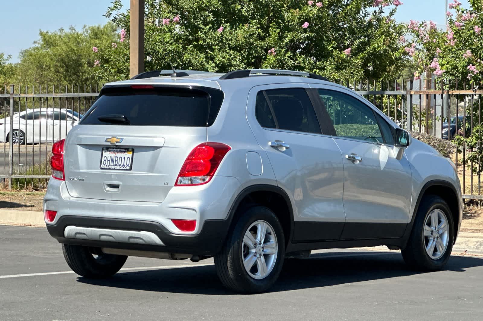 Thumbnail: 2018 Chevrolet Trax - 2