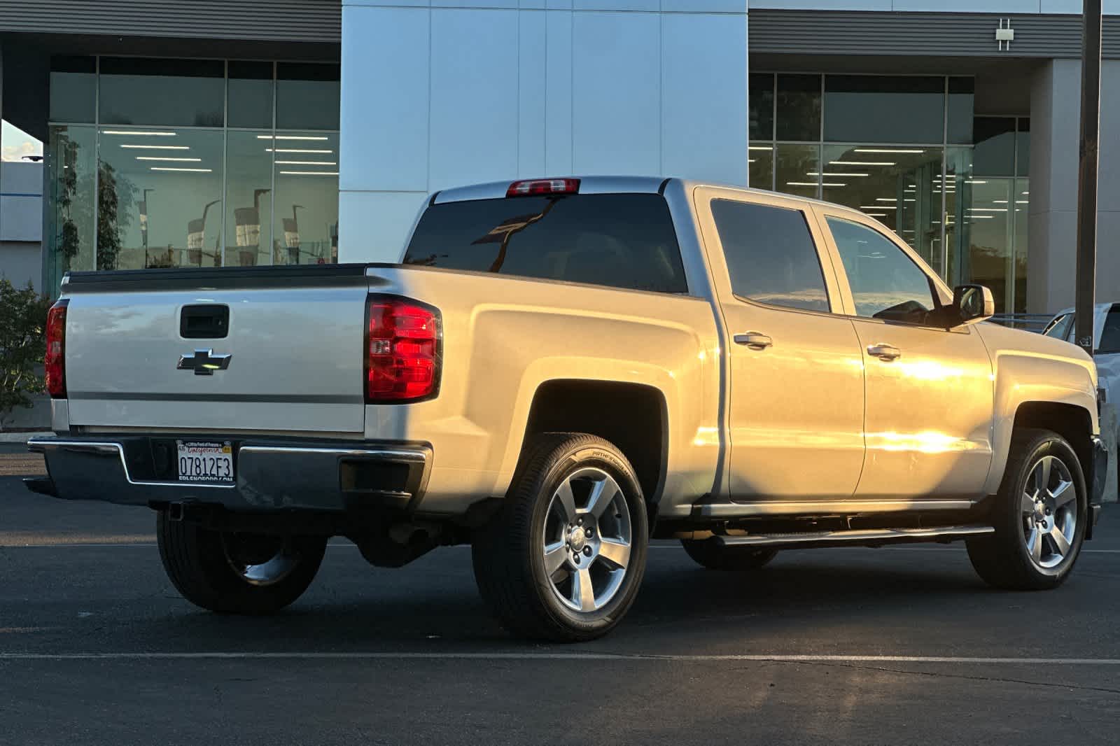 Thumbnail: 2017 Chevrolet Silverado 1500 - 2