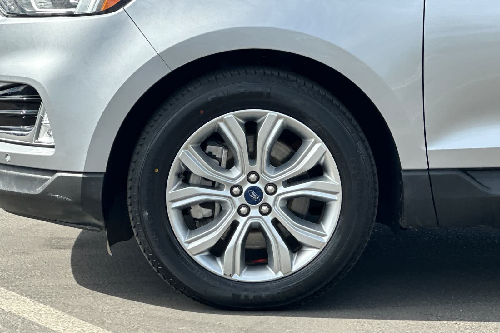 Thumbnail: 2022 Ford Edge - 26