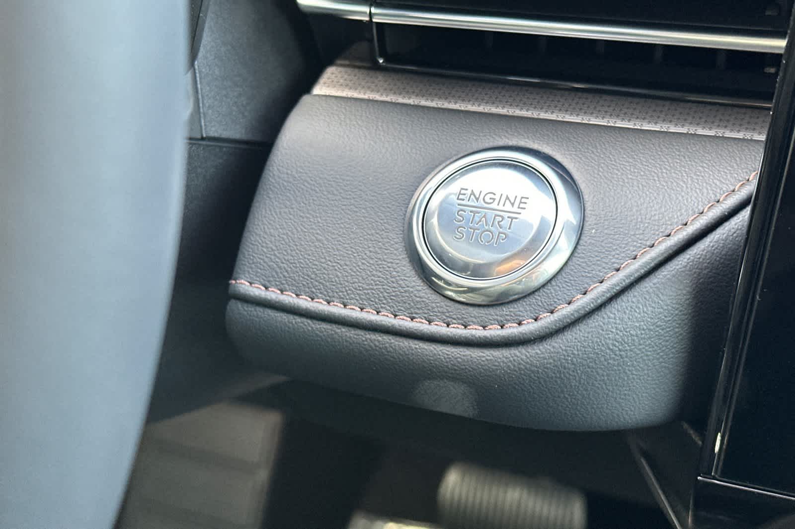 Thumbnail: 2026 Lincoln Nautilus - 23