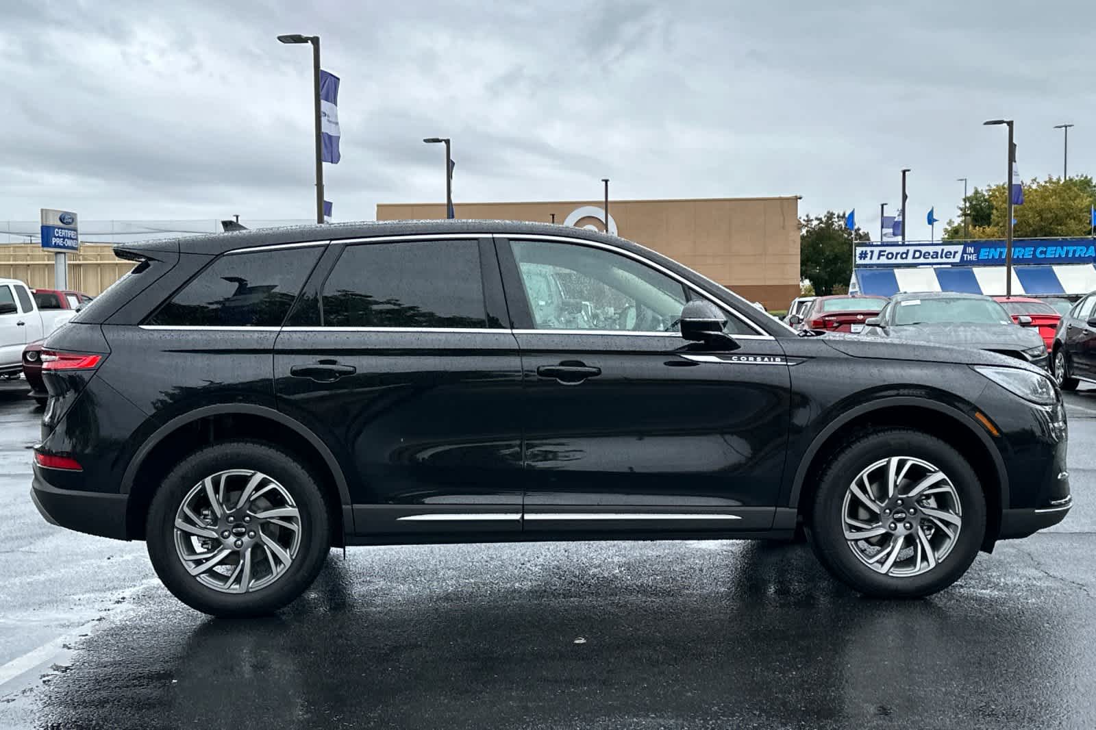 Thumbnail: 2025 Lincoln Corsair - 8