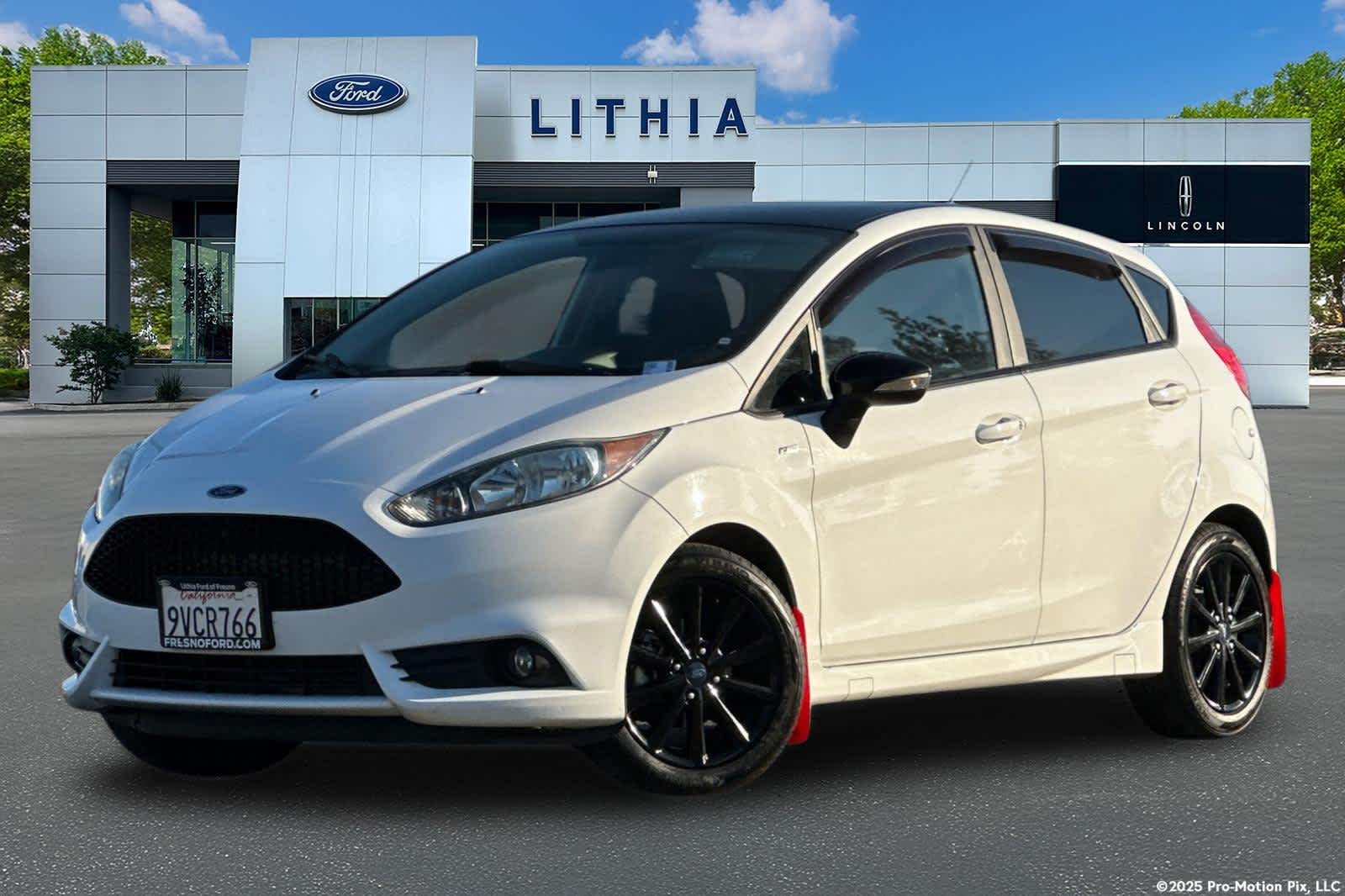 2019 Ford Fiesta ST Line's photo