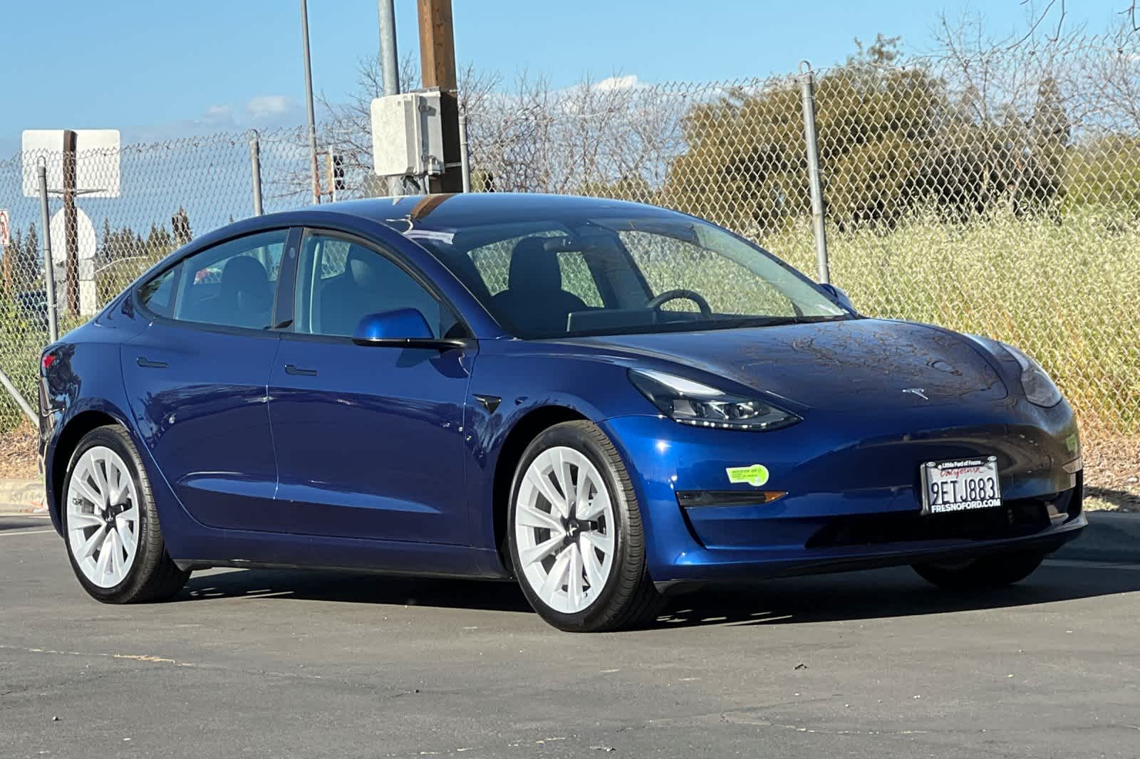 Thumbnail: 2023 Tesla Model 3 - 9