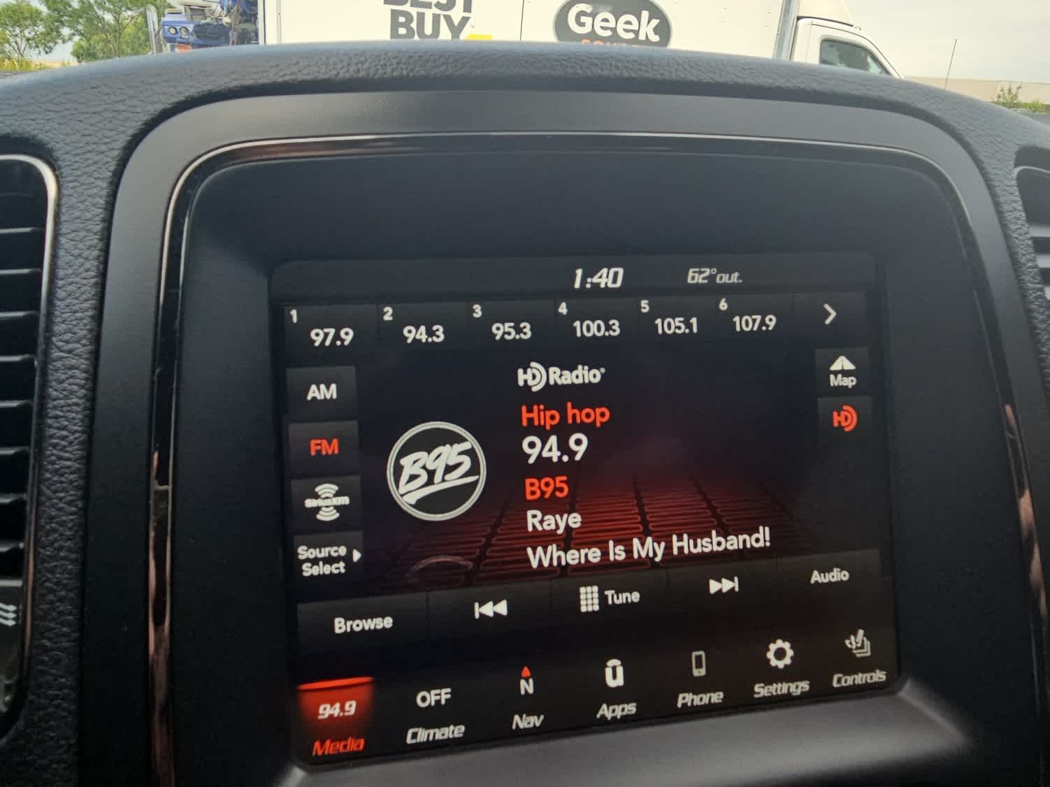 Thumbnail: 2018 Dodge Durango - 16