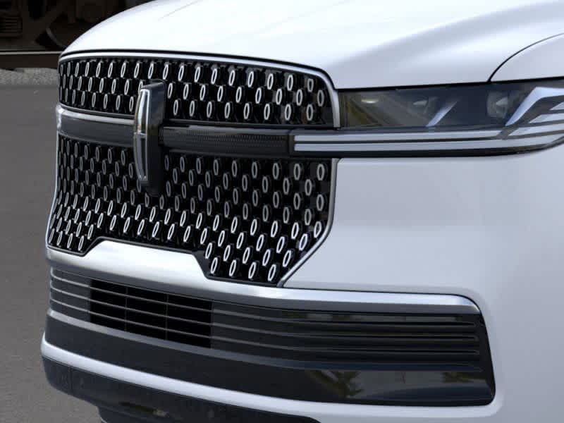 Thumbnail: 2026 Lincoln Navigator L - 18