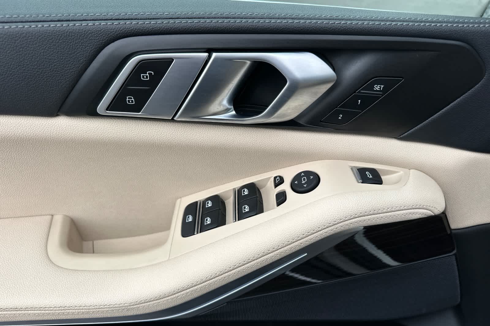 Thumbnail: 2021 BMW X5 - 13