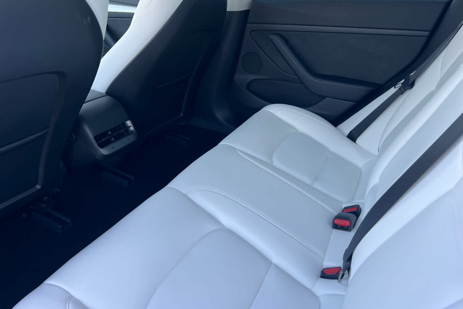 Thumbnail: 2022 Tesla Model 3 - 4