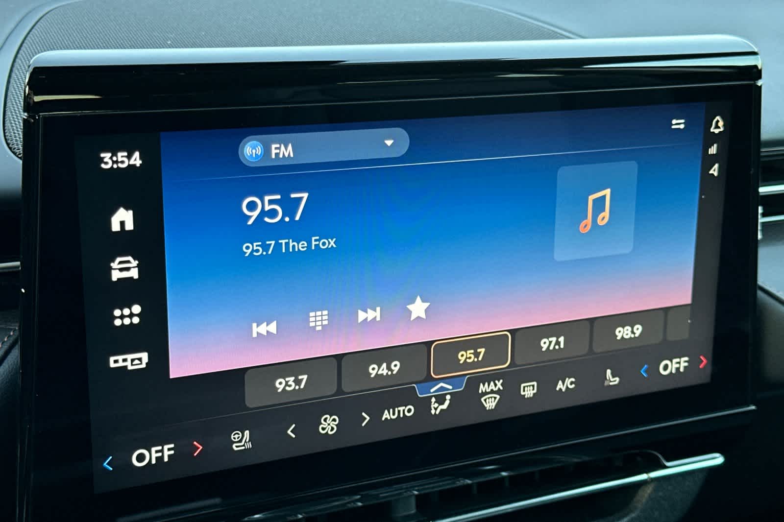 Thumbnail: 2026 Lincoln Nautilus - 19