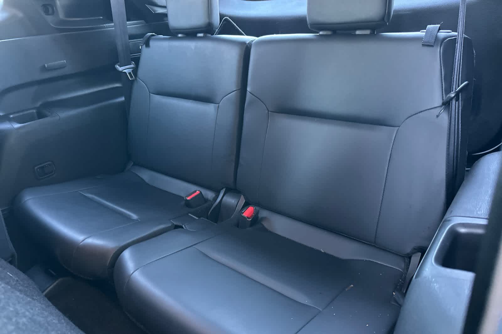 Thumbnail: 2023 Mitsubishi Outlander - 15