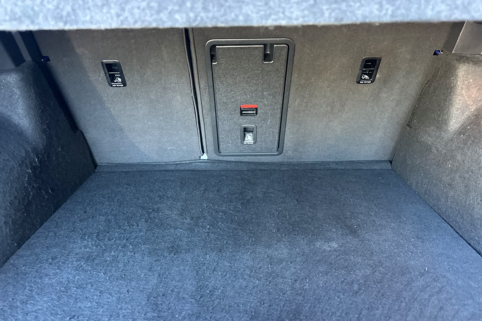 Thumbnail: 2022 Volkswagen Taos - 16