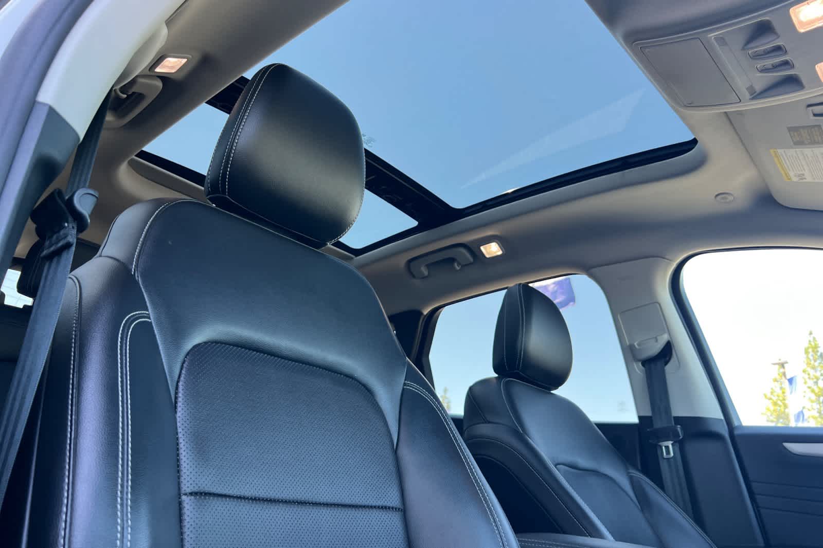 Thumbnail: 2022 Ford Escape - 17