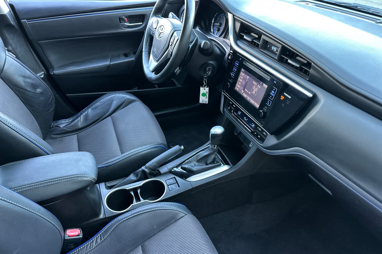 Thumbnail: 2017 Toyota Corolla - 15