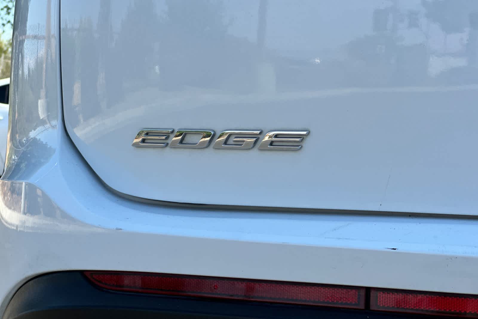 Thumbnail: 2017 Ford Edge - 28