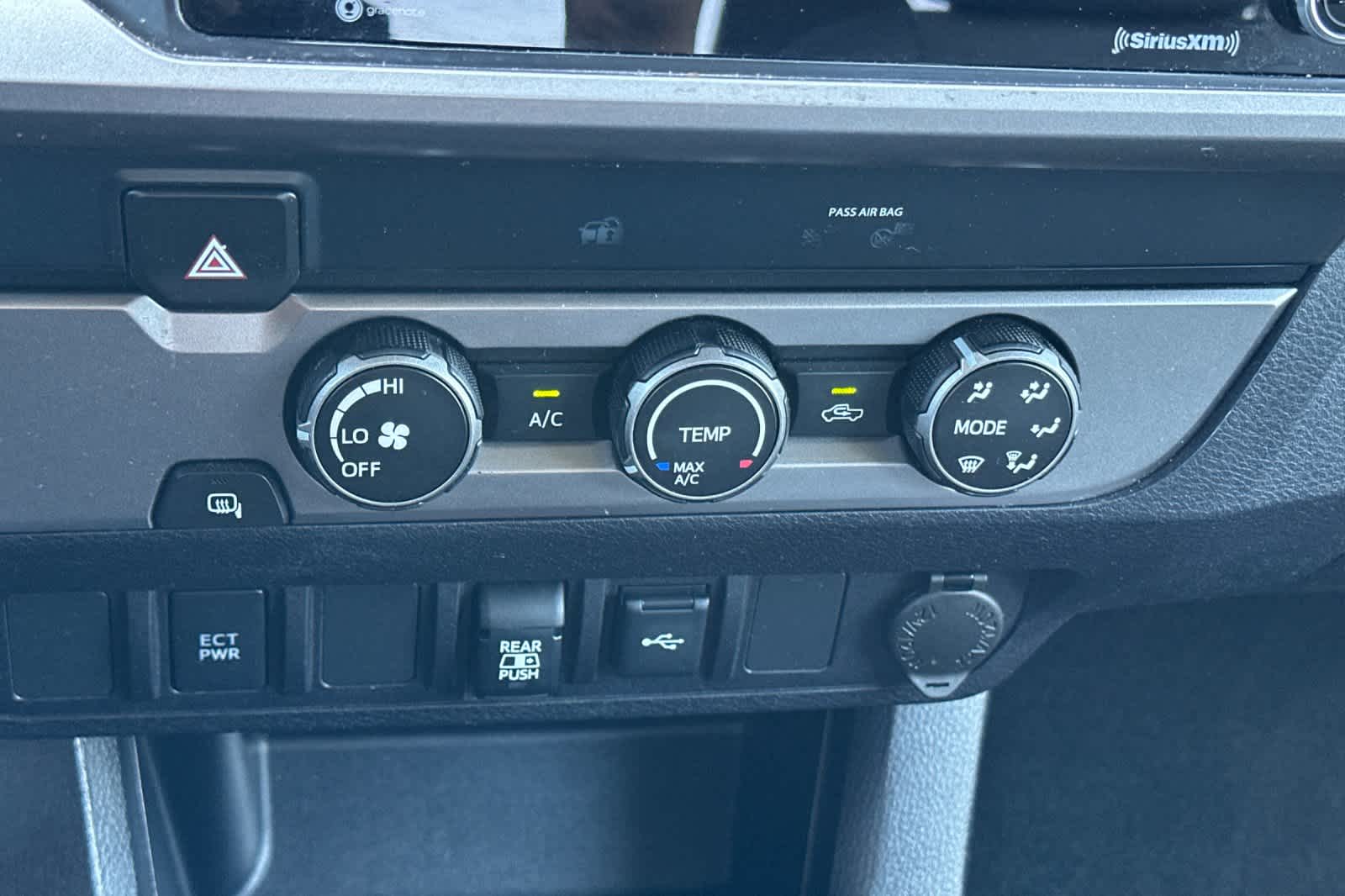 Thumbnail: 2020 Toyota Tacoma - 20