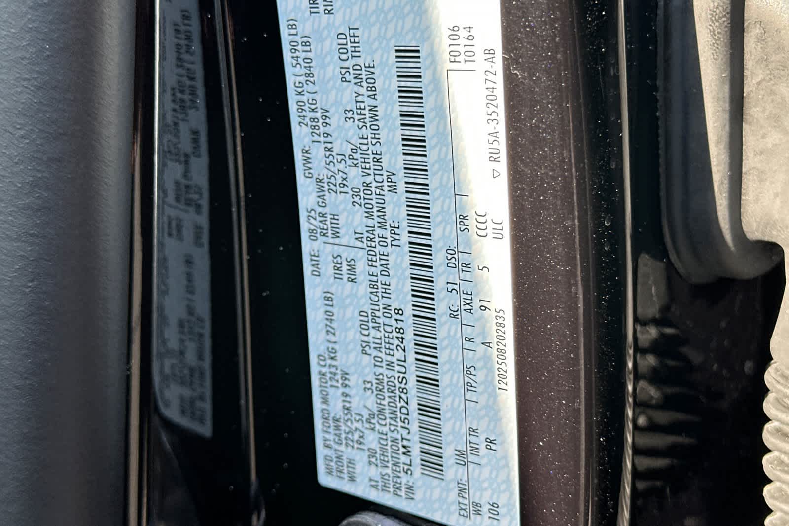 Thumbnail: 2025 Lincoln Corsair - 28