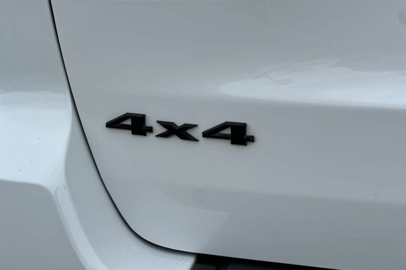 Thumbnail: 2018 Jeep Grand Cherokee - 28