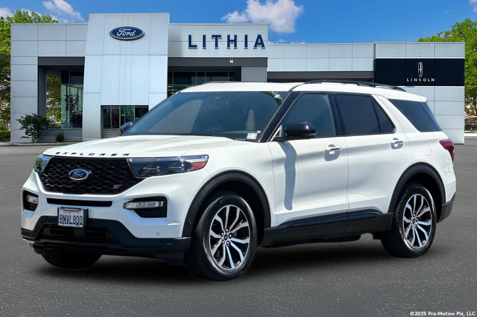 2020 Ford Explorer ST Hero Image