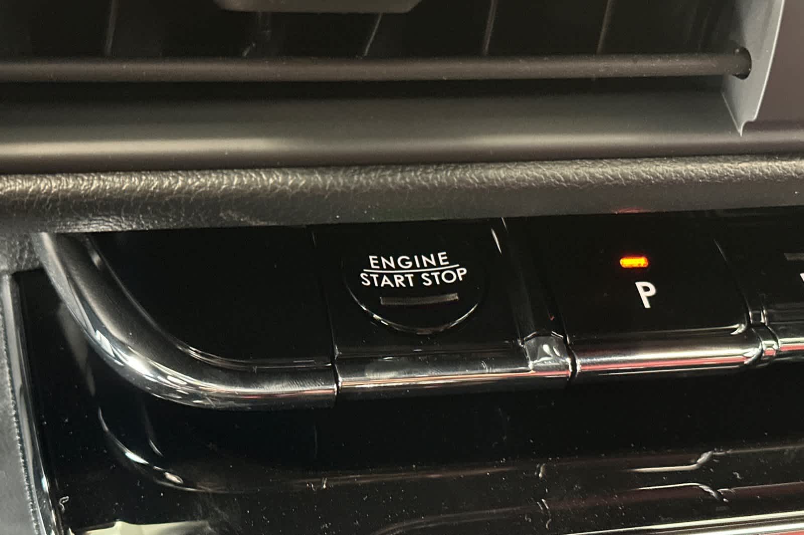 Thumbnail: 2025 Lincoln Corsair - 22