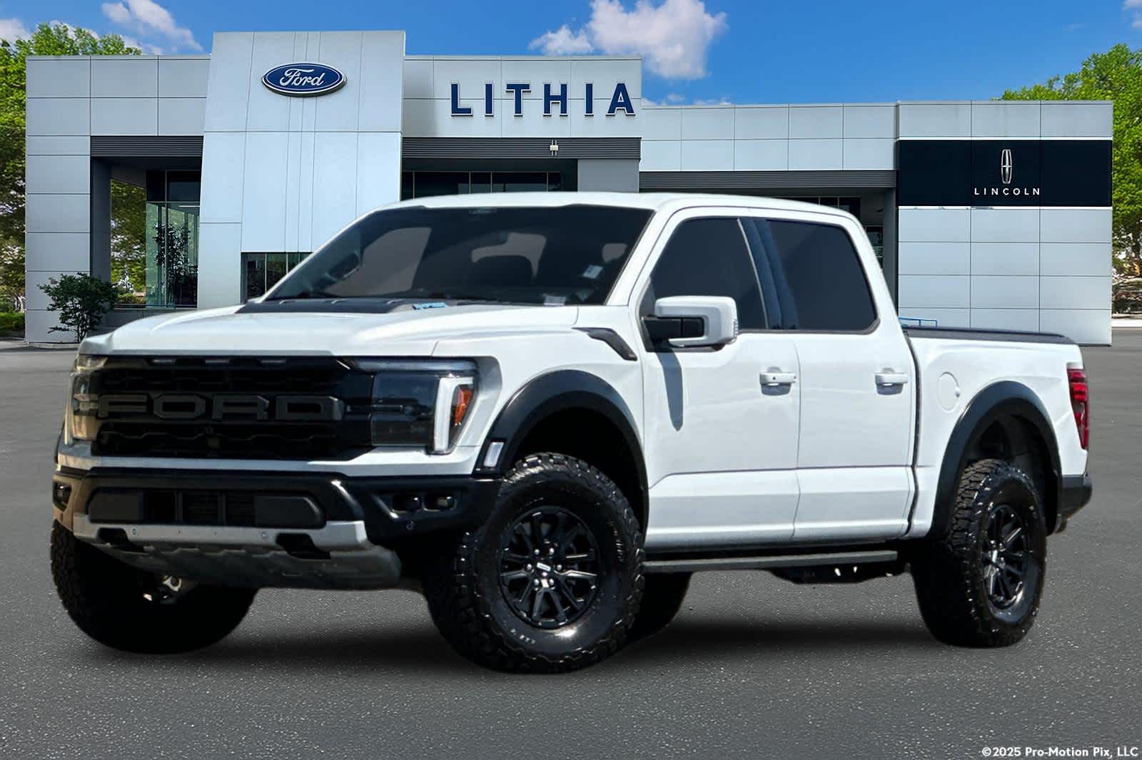 2025 Ford F-150 Raptor 4x4 SuperCrew 5-1/2 Box's photo