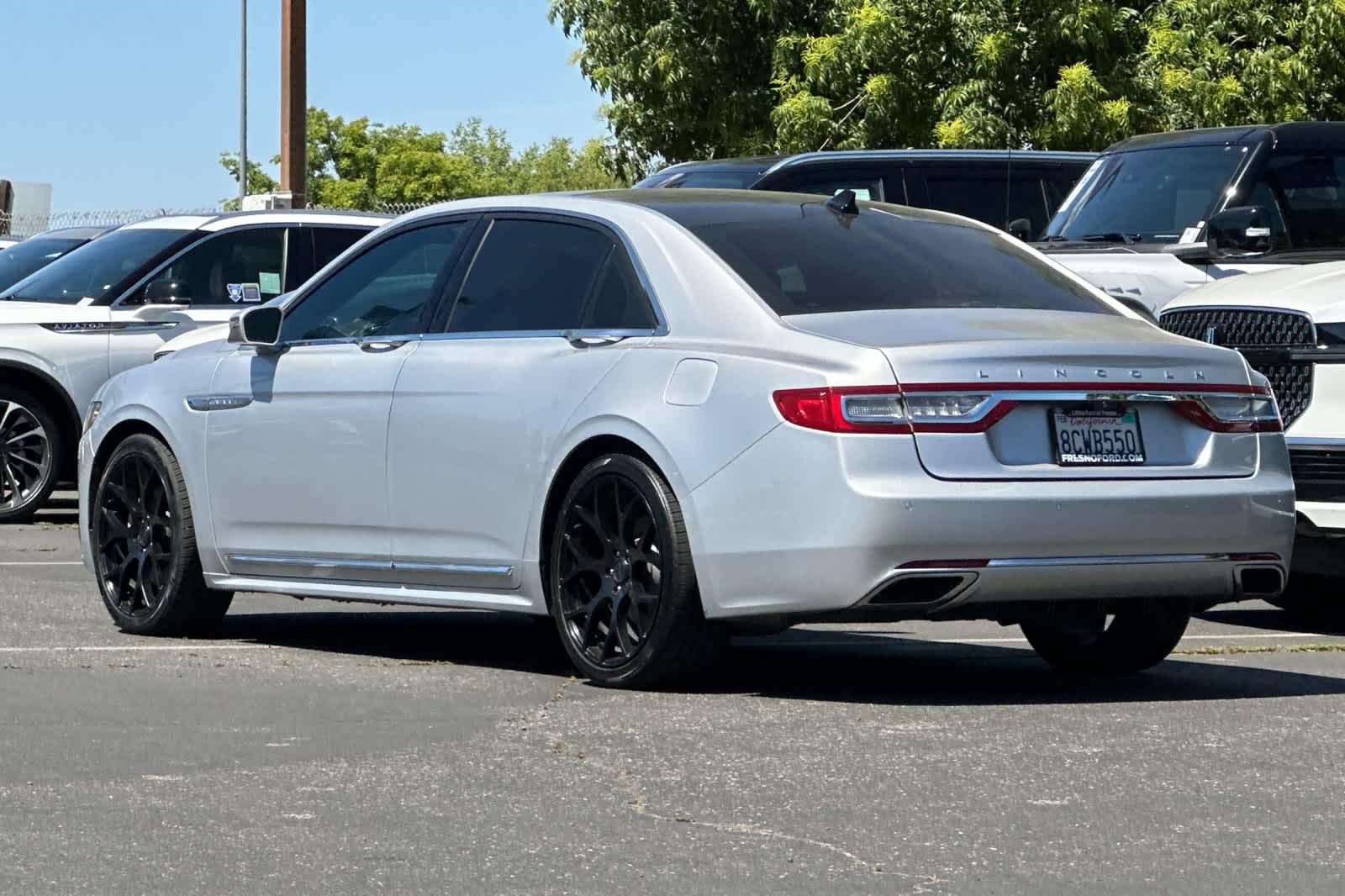 Thumbnail: 2018 Lincoln Continental - 7