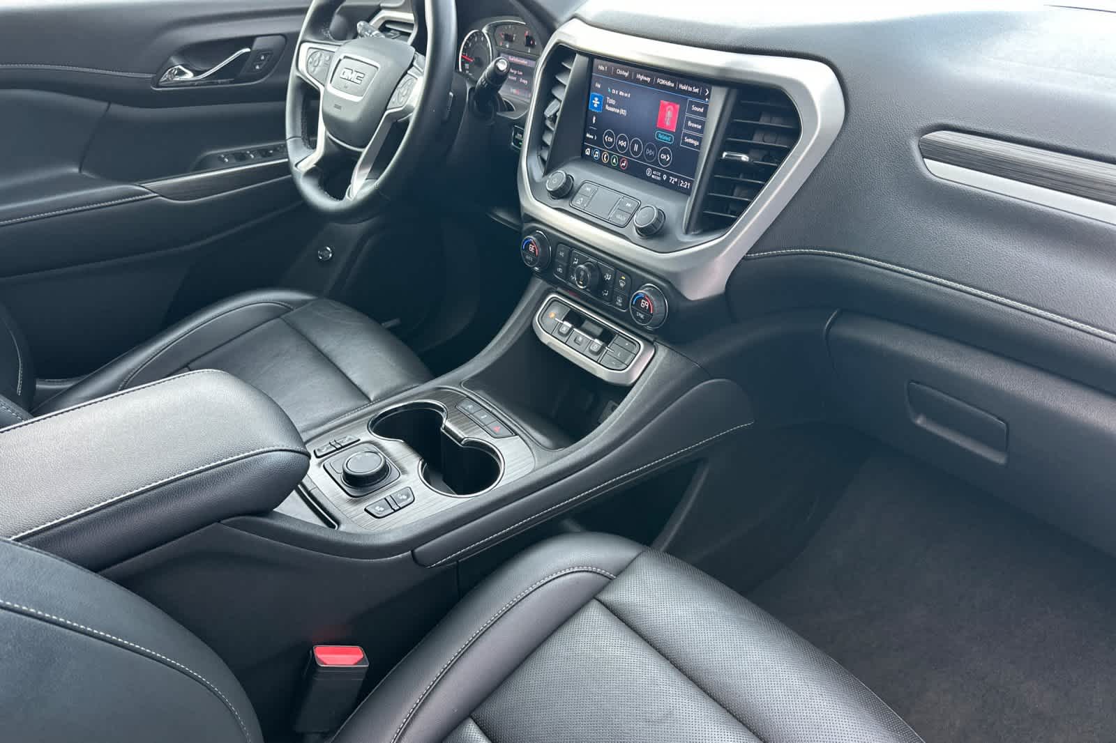 Thumbnail: 2023 GMC Acadia - 18