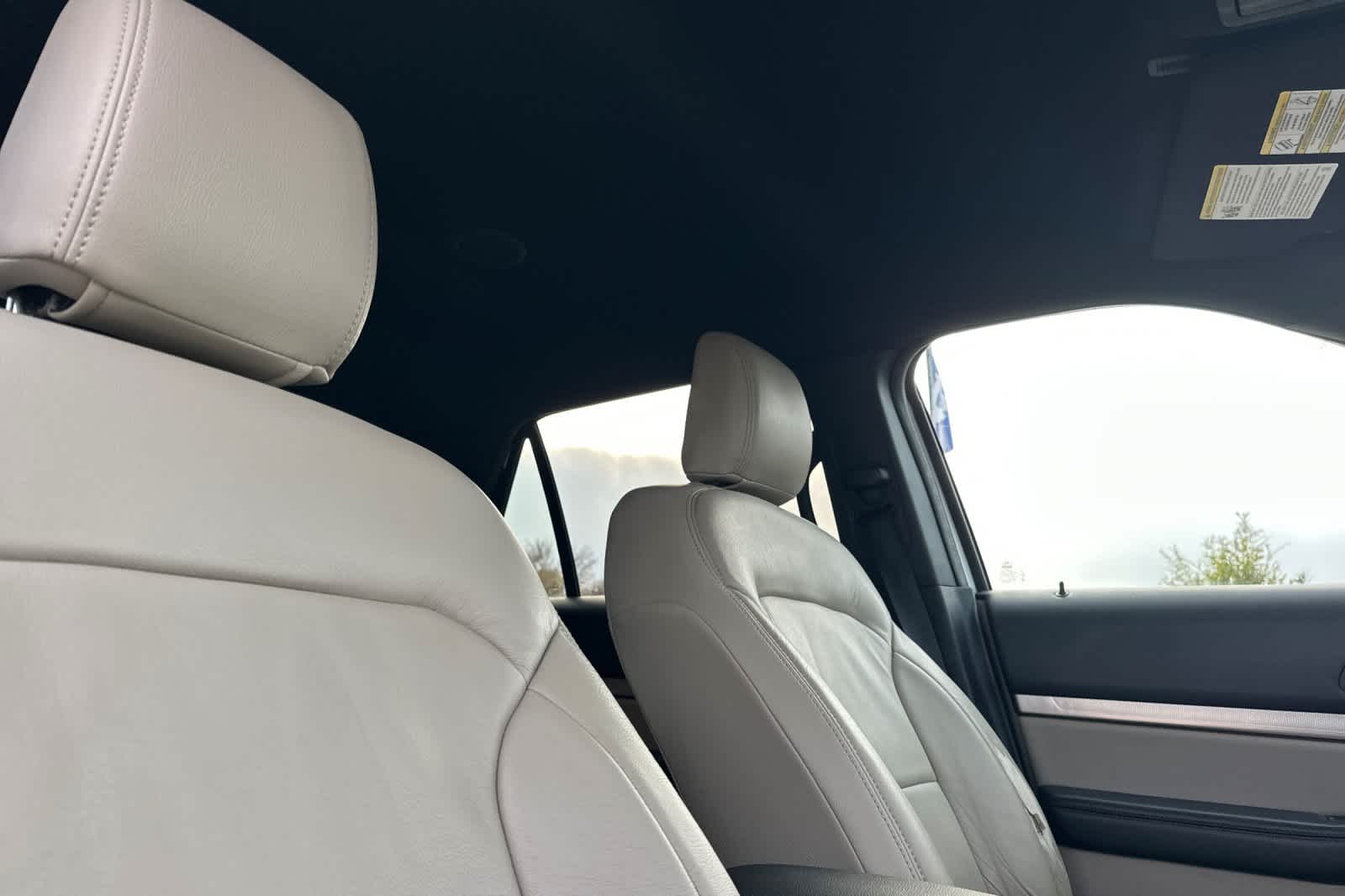 Thumbnail: 2018 Ford Explorer - 18