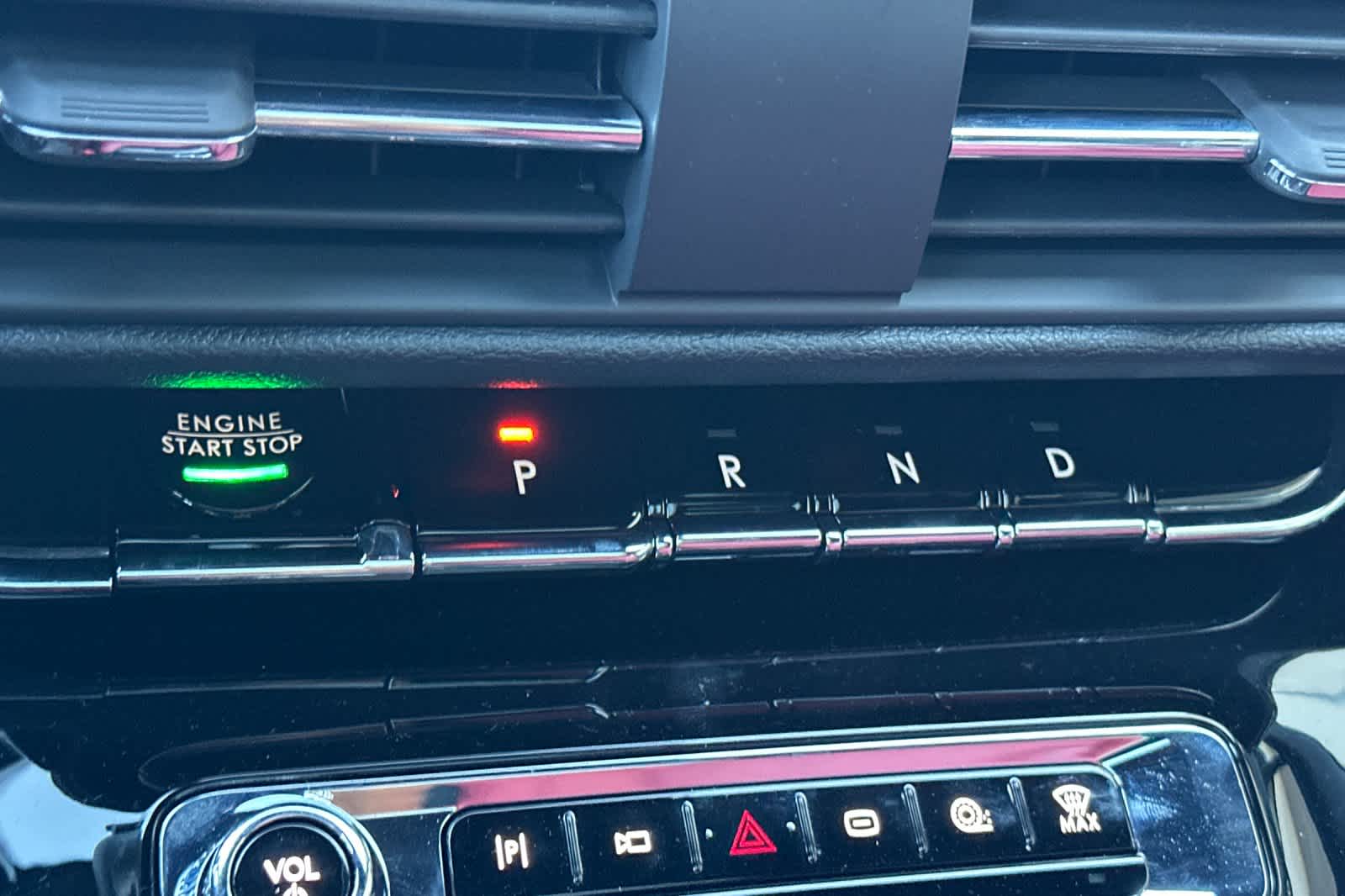 Thumbnail: 2025 Lincoln Corsair - 23