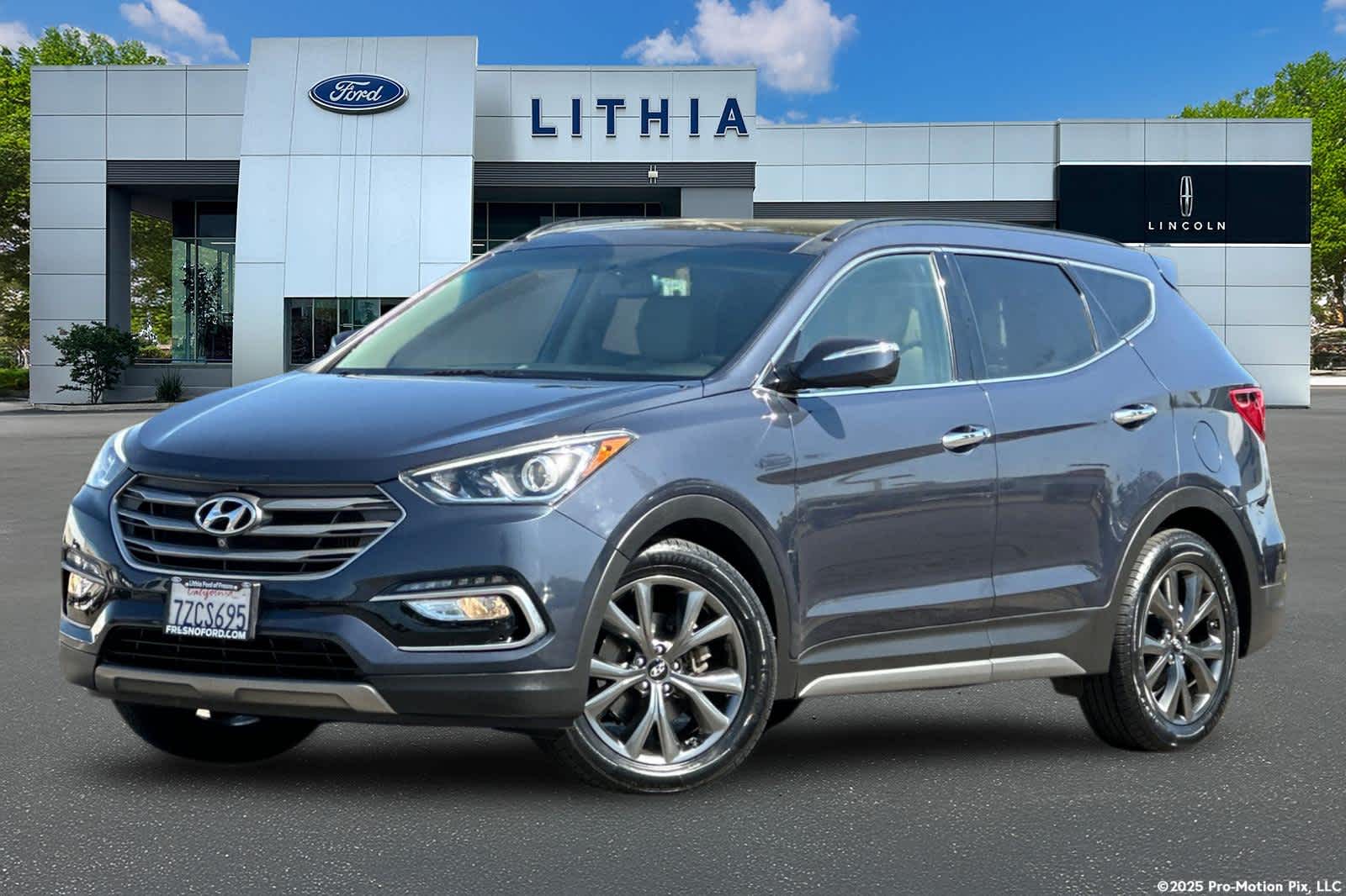 Thumbnail: 2017 Hyundai Santa Fe - 1