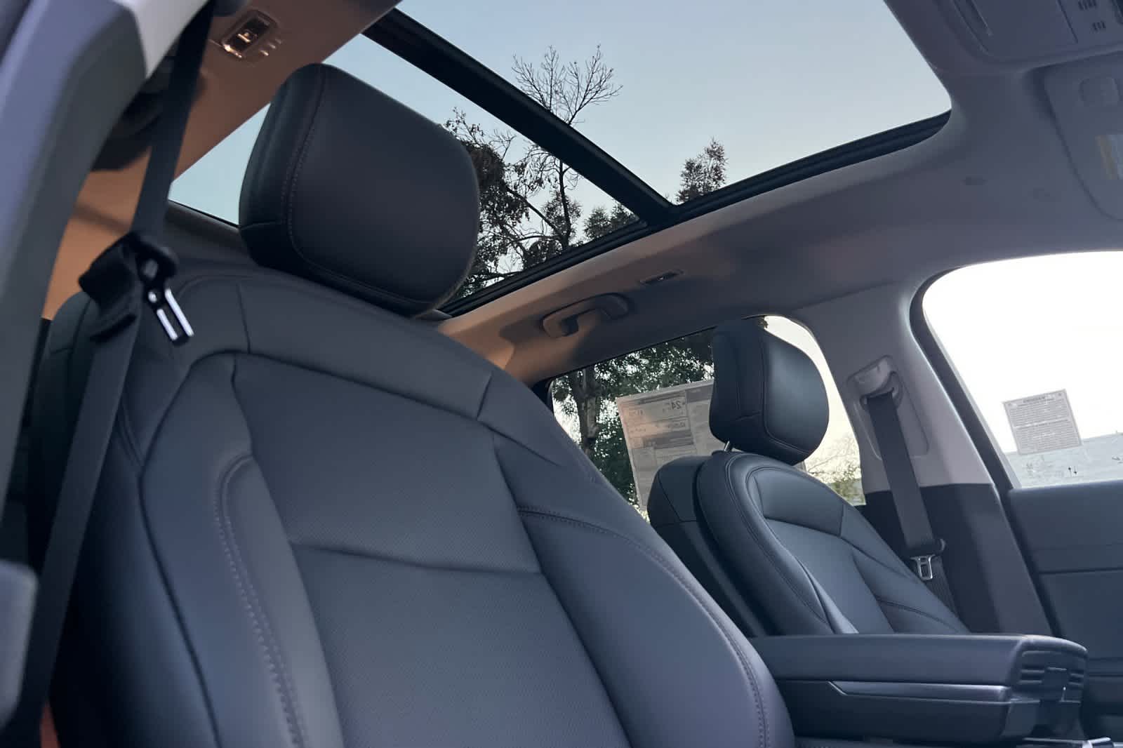 Thumbnail: 2026 Lincoln Nautilus - 18