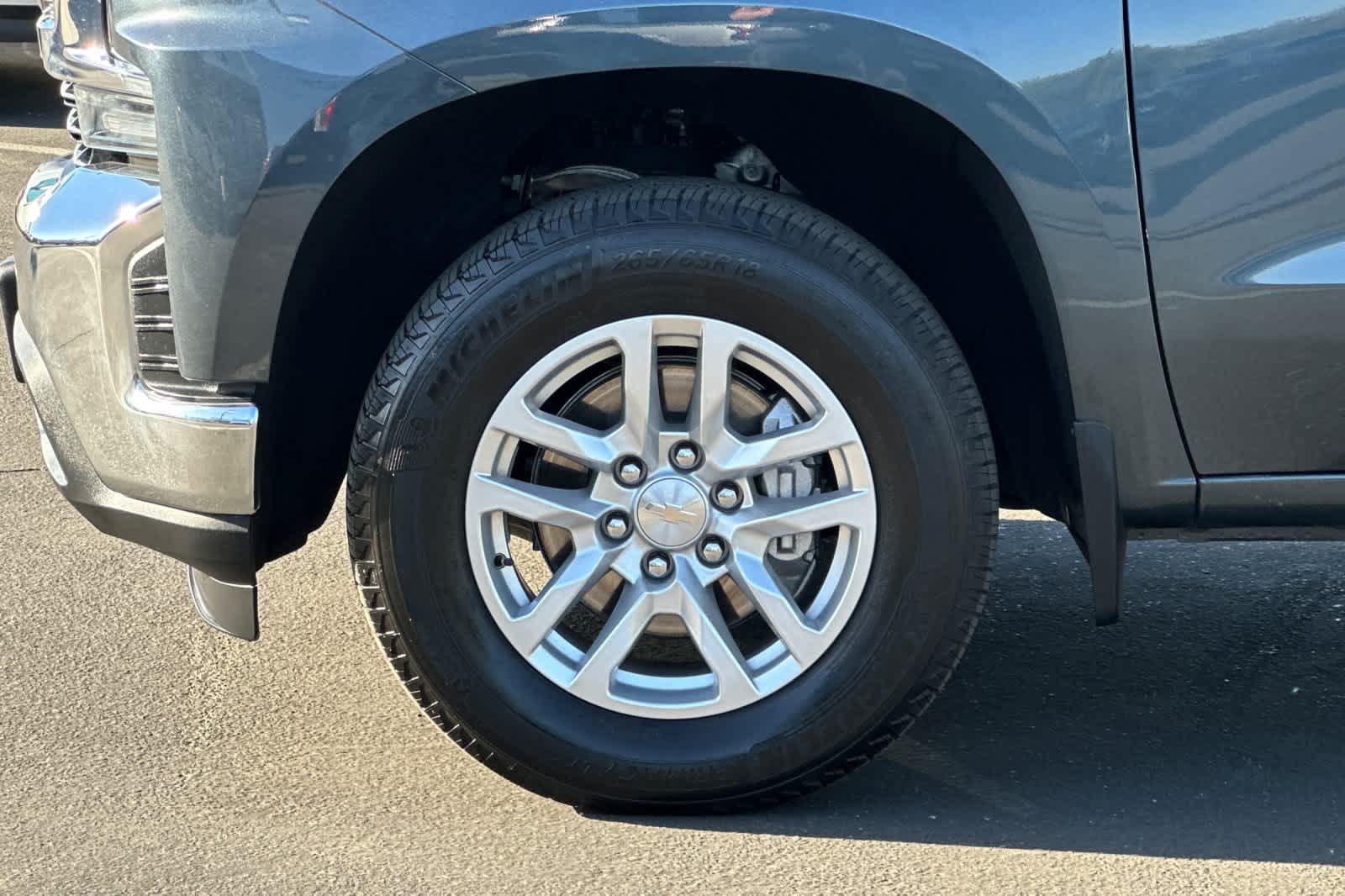 Thumbnail: 2020 Chevrolet Silverado 1500 - 26