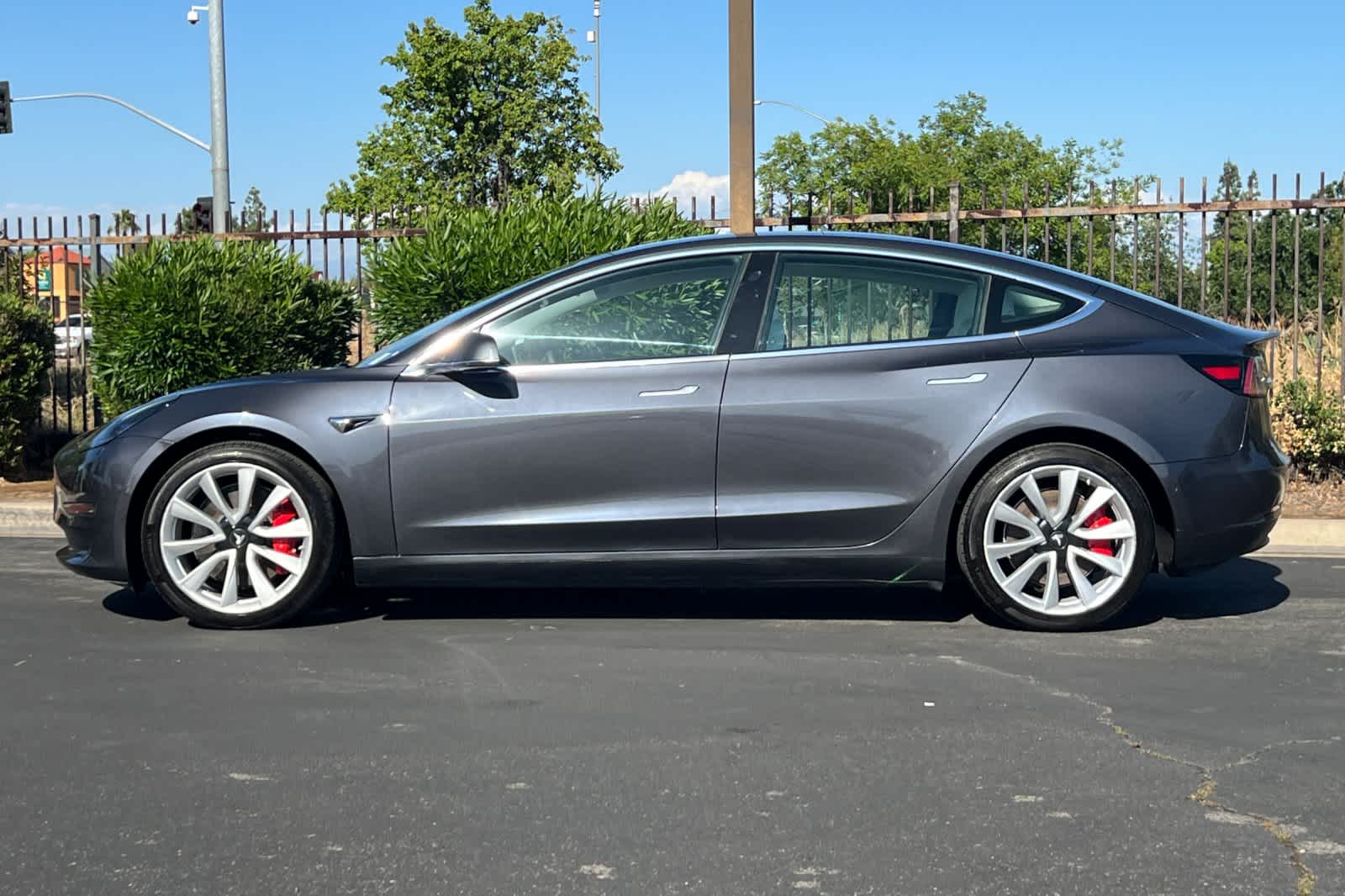 Thumbnail: 2019 Tesla Model 3 - 5