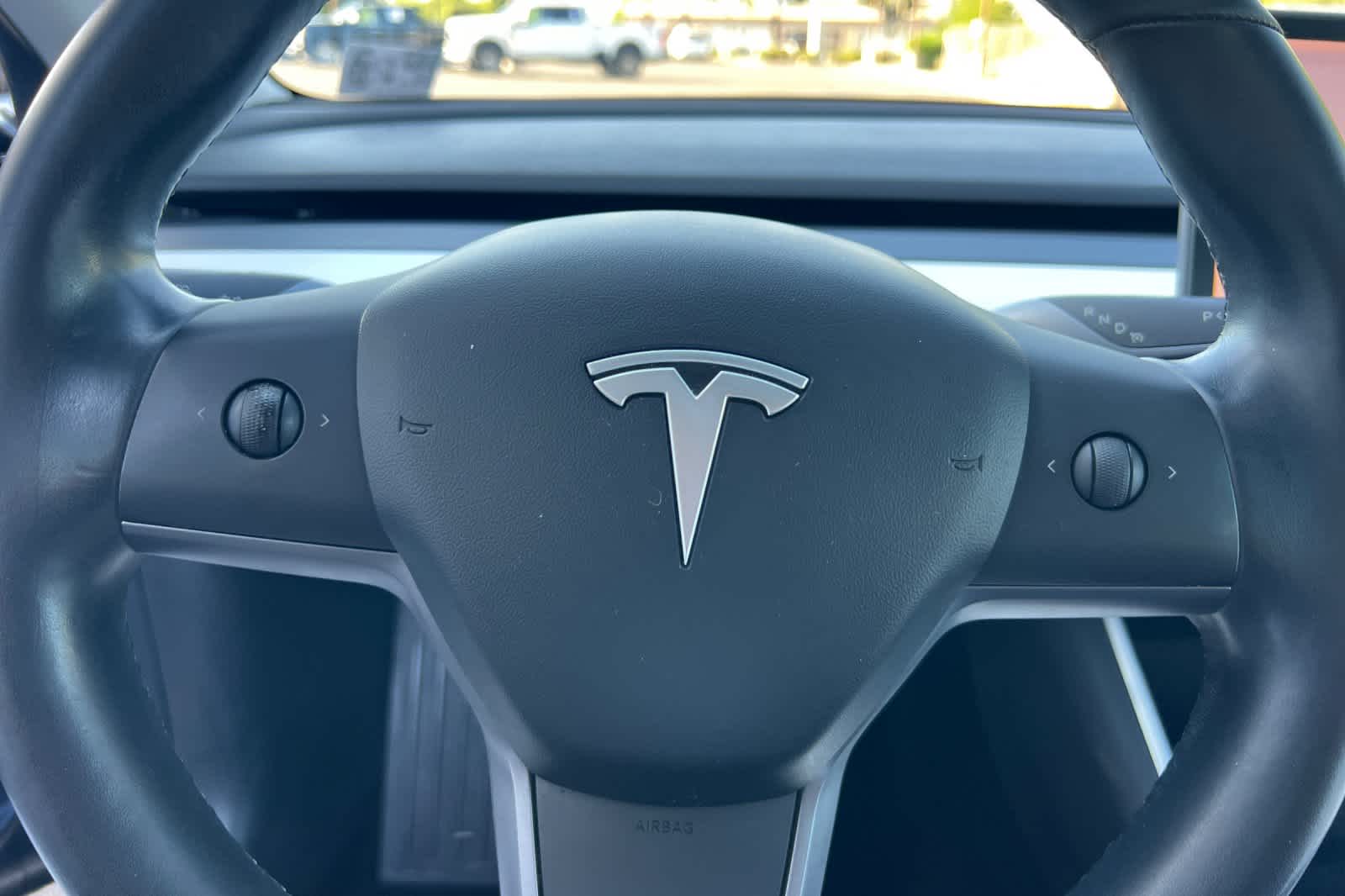 Thumbnail: 2019 Tesla Model 3 - 22