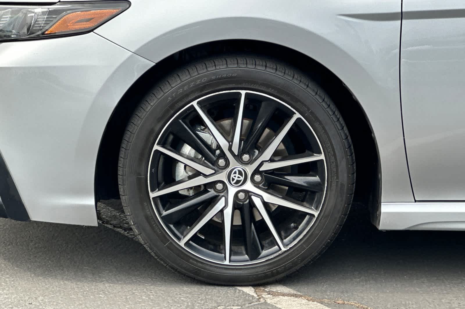 Thumbnail: 2023 Toyota Camry - 24