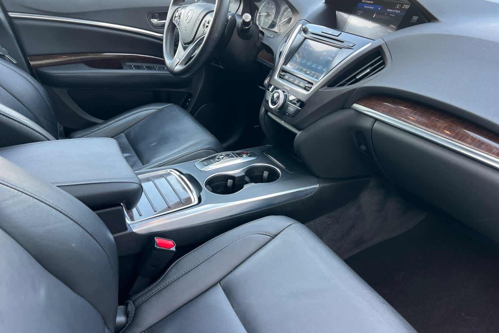 Thumbnail: 2020 Acura MDX - 18